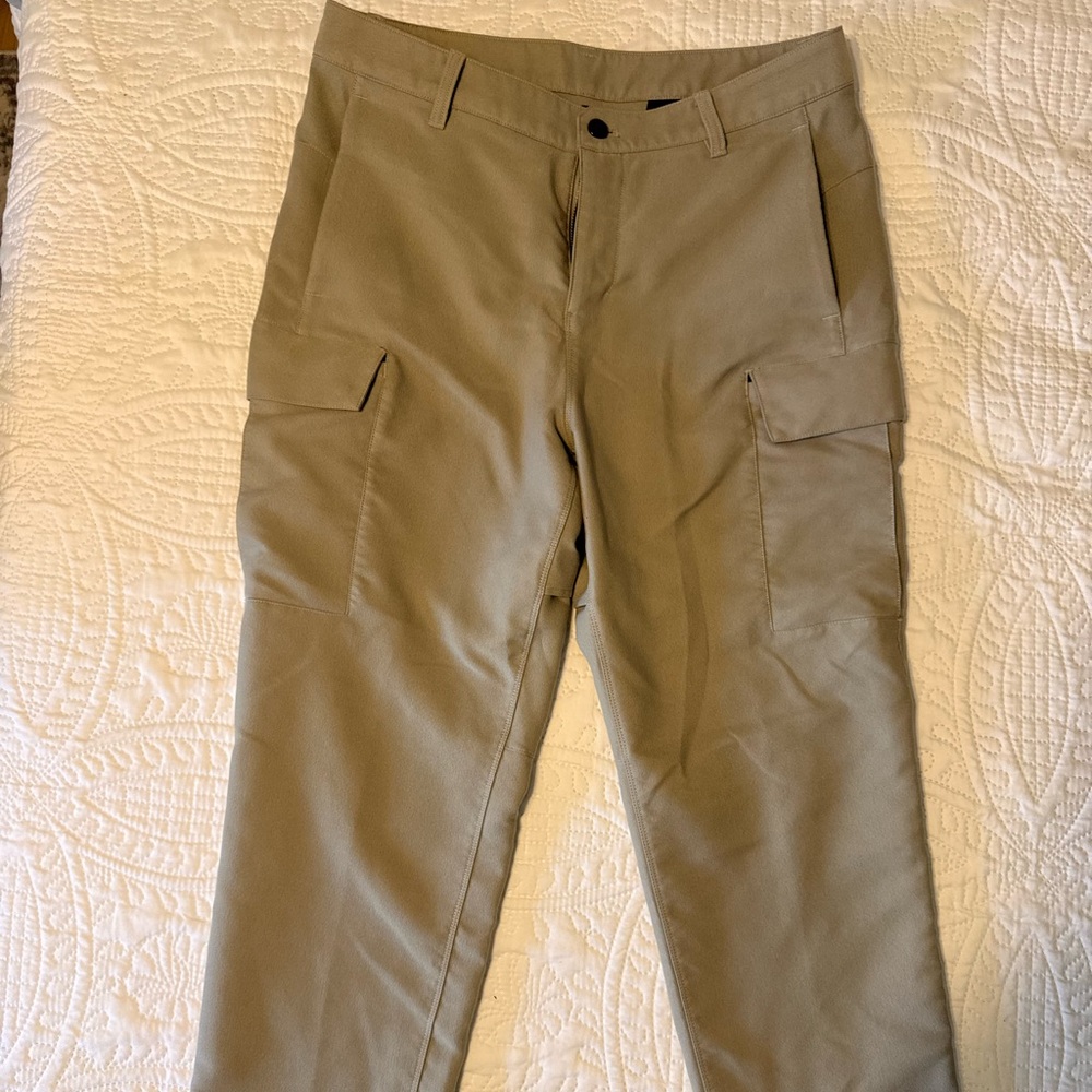 lululemon athletica Men's Cargo Pants in Khaki